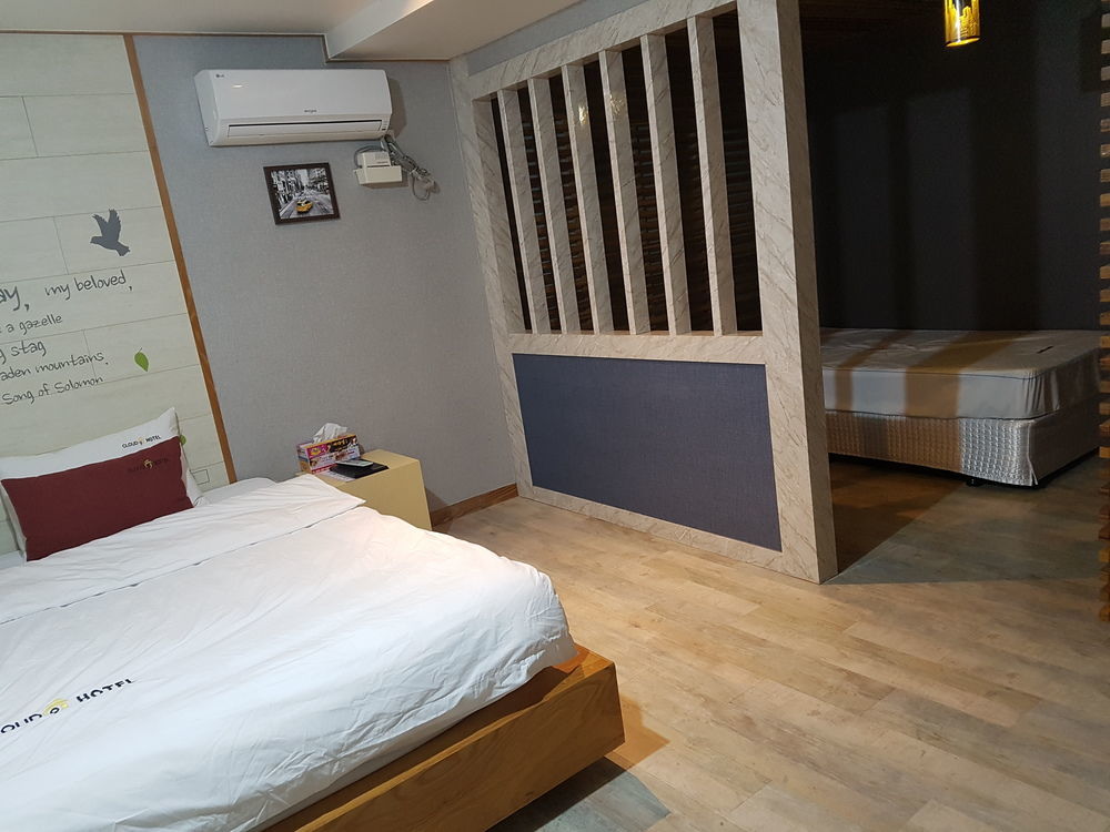 Cloud Nine Hotel Gimhae Exterior photo