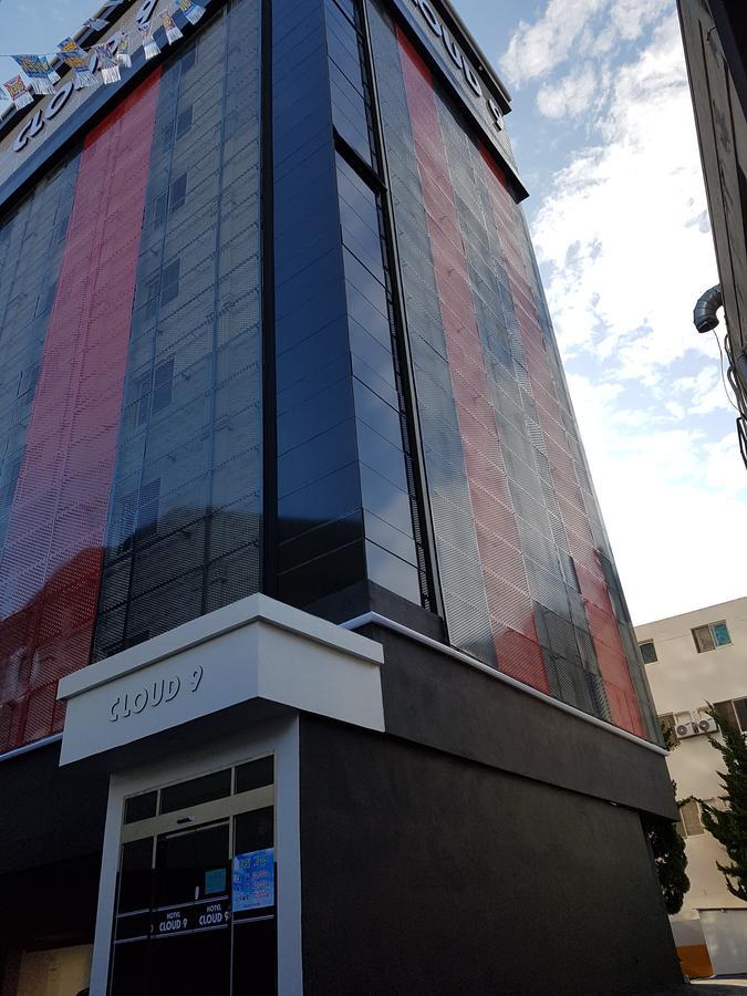 Cloud Nine Hotel Gimhae Exterior photo