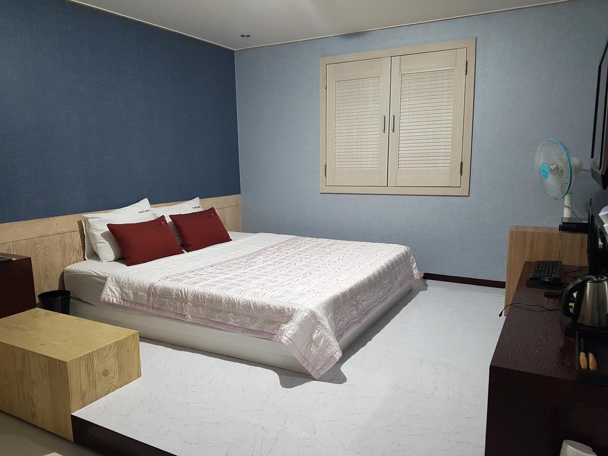 Cloud Nine Hotel Gimhae Room photo